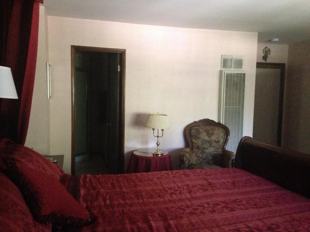 Switzerland Haus Bed And Breakfast Inn Big Bear Lake Quarto foto